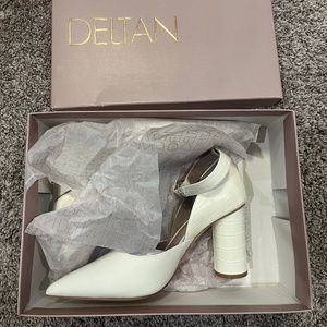 Antonio Melani Jami Print Ankle Strap Pumps
